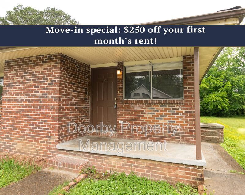 Primary Photo - 807 Henderson Ave