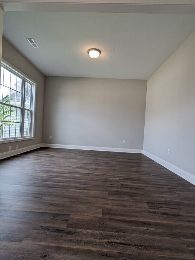 Foto del edificio - 8712 Yellow Aster Rd