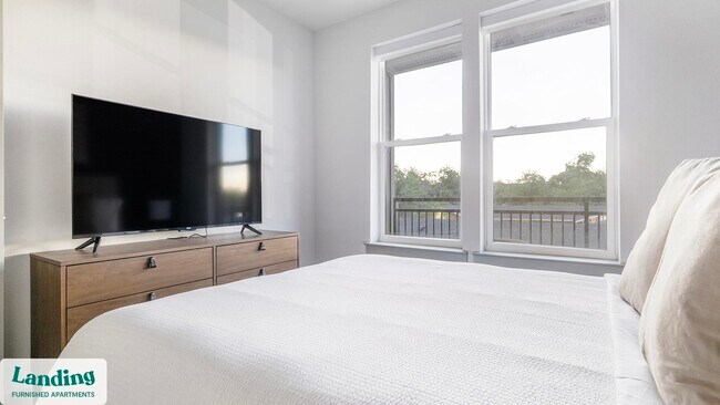 Building Photo - 3706 Goodwin Ave