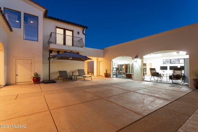 Foto del edificio - 12680 E Fort Lowell Rd