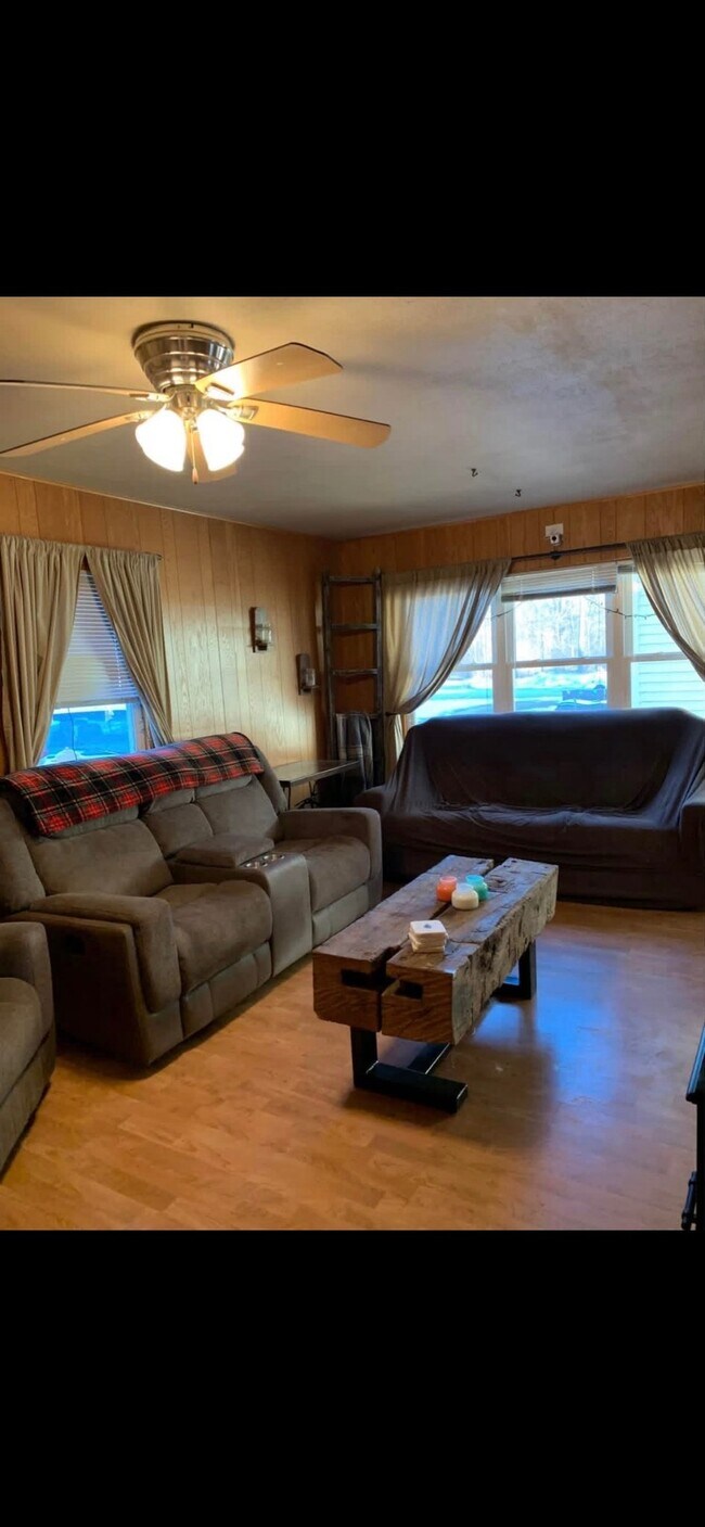 Foto del edificio - 5003 Rivermoor Dr
