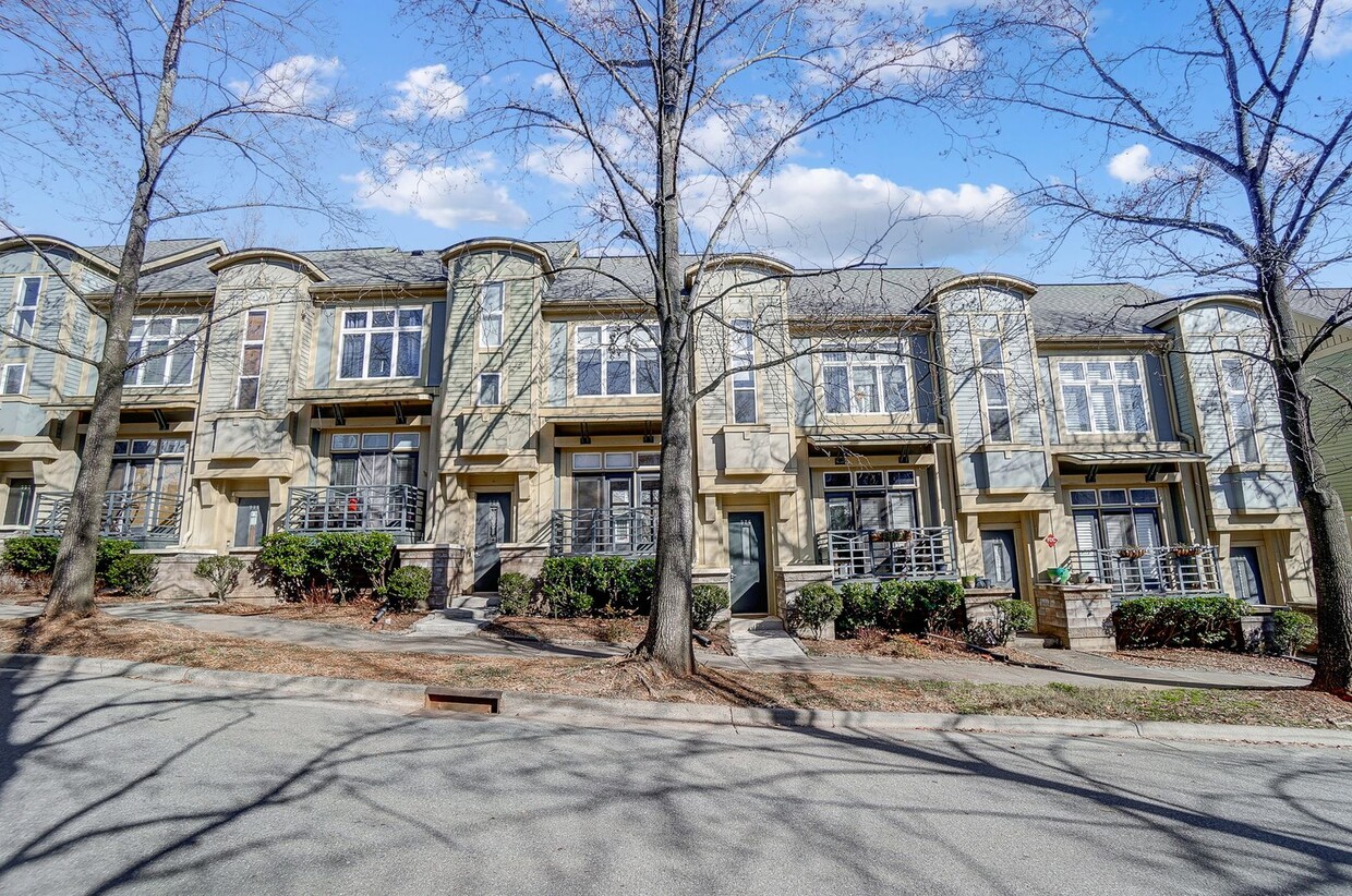 Foto principal - Beautiful Townhome in First Ward!