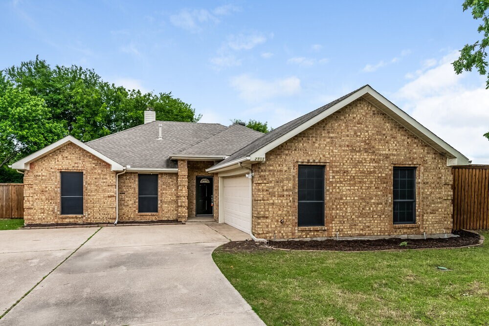 Primary Photo - 2101 Garner Cir