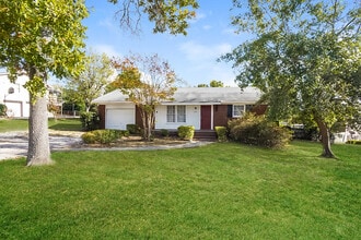 Building Photo - 610 Edisto Dr