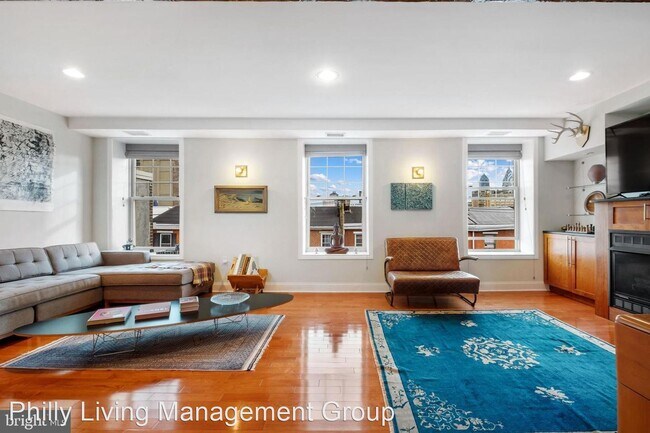 Building Photo - 3 br, 2.5 bath House - 1111 Mount Vernon S...