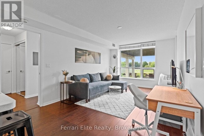 Building Photo - 231 Fort York Blvd