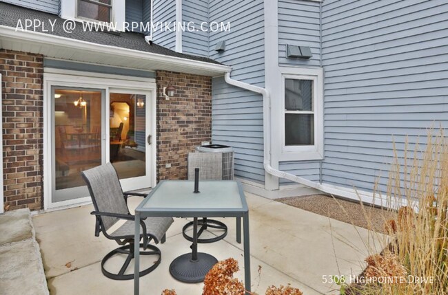 Foto del edificio - 2br 2.5ba 2cg ~ Security Deposit Free Alte...