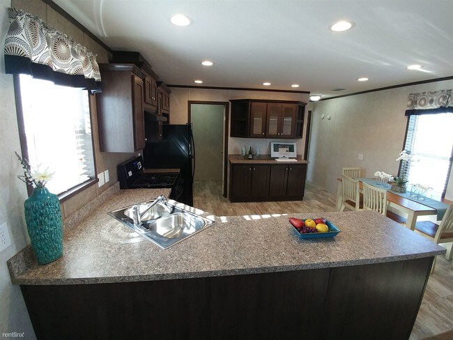 Foto del edificio - 3 br, 2 bath House - 25 Berry Ln