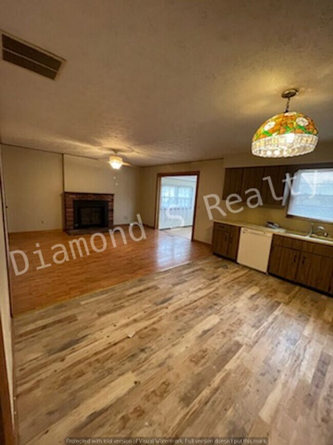 Foto del edificio - 3 Bedroom Home In Nice, Established Neighborhood