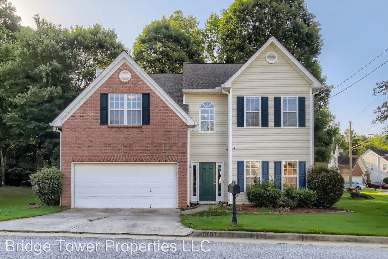 3 br, 2.5 bath House 5487 Walnut Lane House Rental in Stonecrest