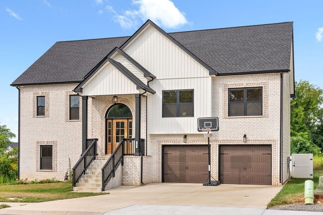 Building Photo - 742 Buffalo Frd Dr