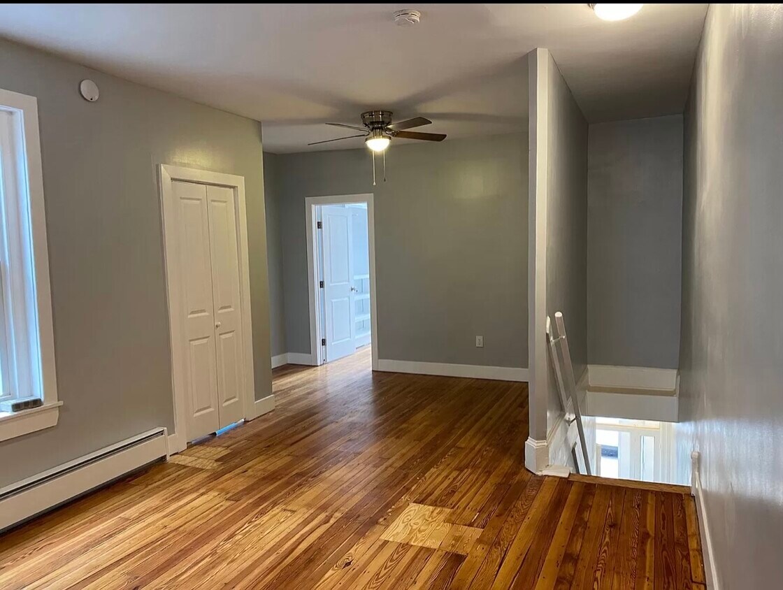 Primary Photo - 4251 Leidy Ave