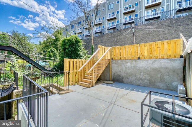 Foto del edificio - 1357 Morris Rd SE
