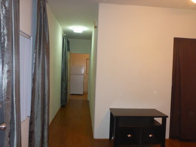 Foto del edificio - 2263 1/2 Ewing St