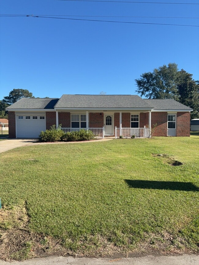 Building Photo - 304 Royal Dr