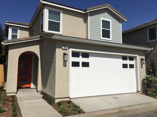 Primary Photo - 754 N Bliss Ln, Clovis, CA 93611