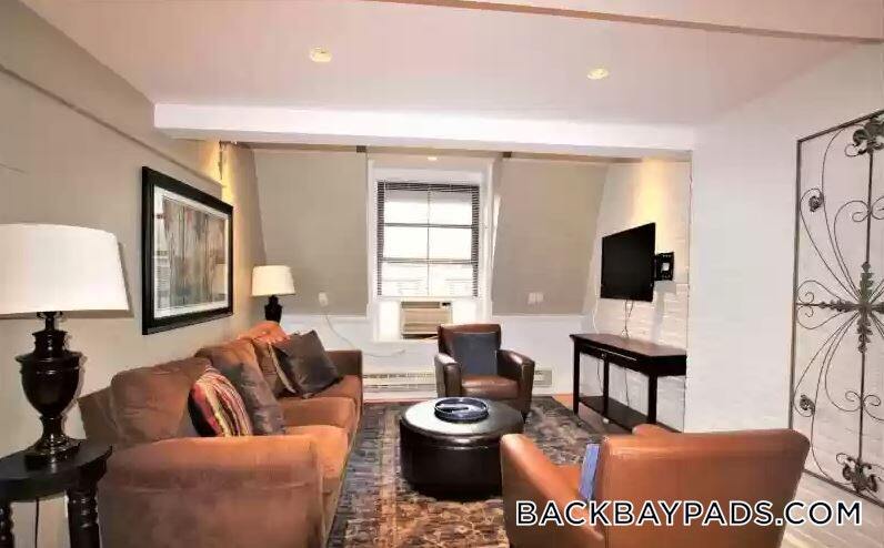 Foto principal - 113 Beacon St