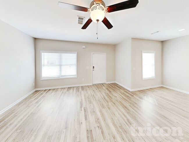 Building Photo - 4210 Effie Seward Dr