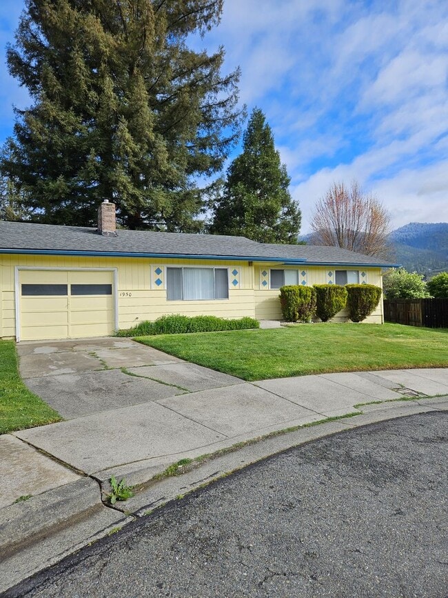 Building Photo - 1950 NW Michelle Way