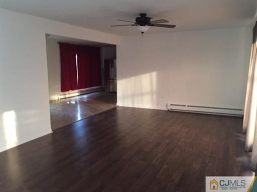 Foto del edificio - 215 Fleet Ave