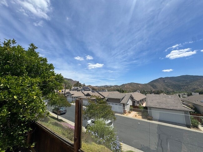 Building Photo - 2 Bedroom - 2 Bathroom single level