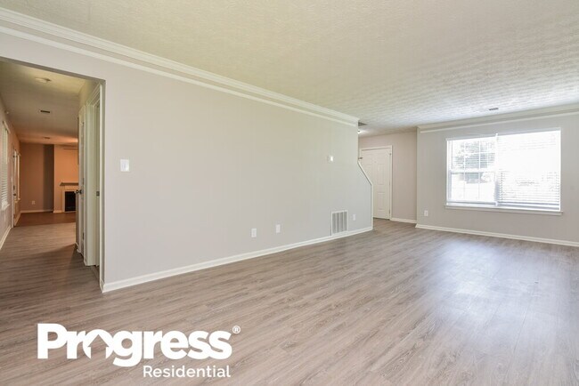 Building Photo - 3140 Kings Glen Dr