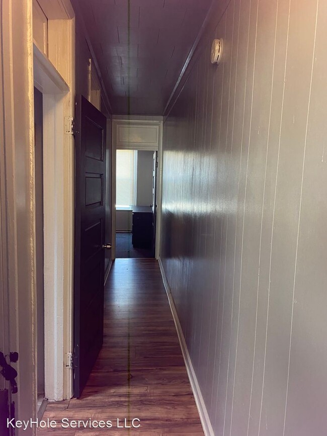 Building Photo - 3 br, 1.5 bath House - 2014 Westwood Ave