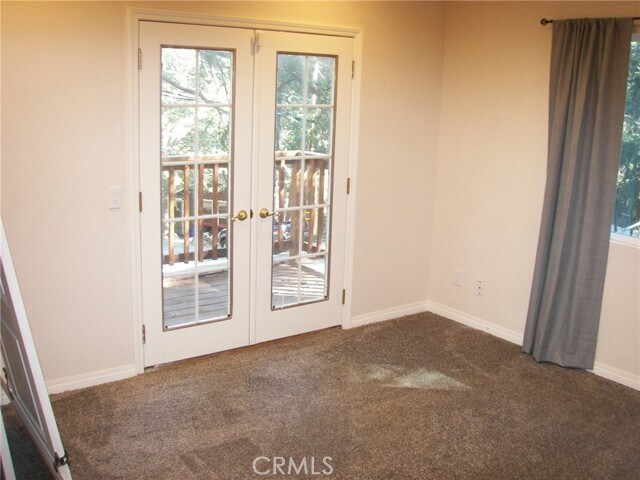 Foto del edificio - 24977 Crest Forest Dr