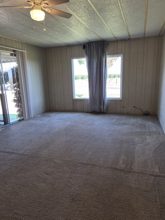 Building Photo - 9285 Ave 412