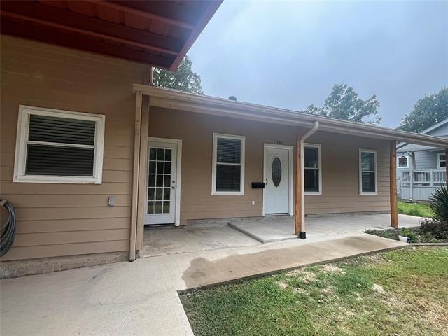 Foto del edificio - 12046 Center St