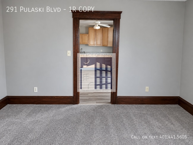 Building Photo - 291 Pulaski Blvd