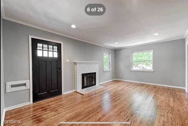 Building Photo - 3 br, 1 bath House - 2748 Avon St