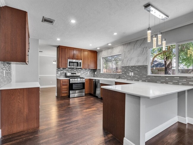 Building Photo - 4430 Echo Falls Dr