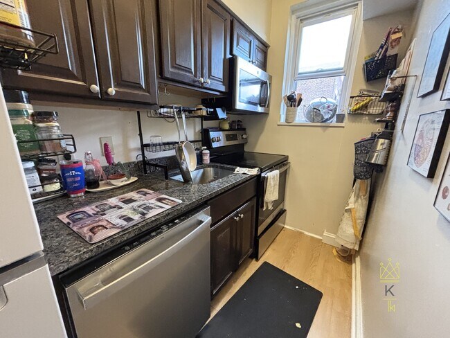 Foto del edificio - 1477 Beacon St