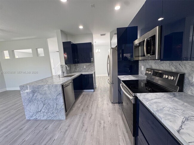 Foto del edificio - 4319 Greenbriar Ln