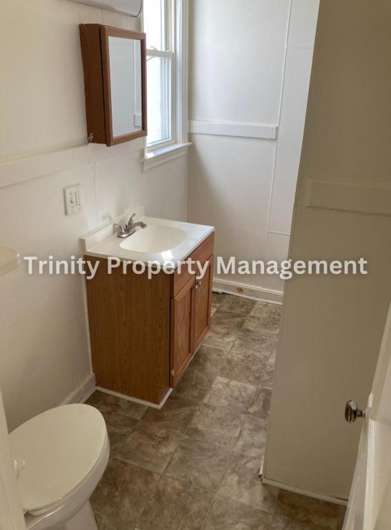 Building Photo - 101 Lang Ave Apt A Clarksburg, WV 26301