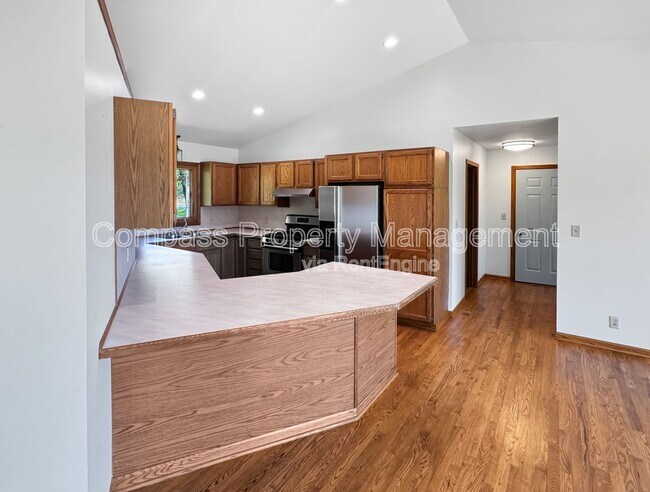 Foto del edificio - 18325 W Spring Lake Rd