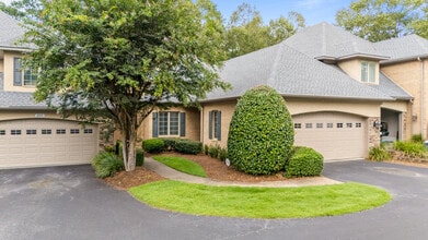 Building Photo - 2021 Hillbrook Cir