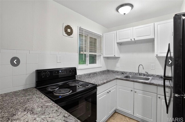 Building Photo - 7744 Ellington Dr