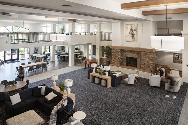 Foto del edificio - Woodland Village Senior Apartments