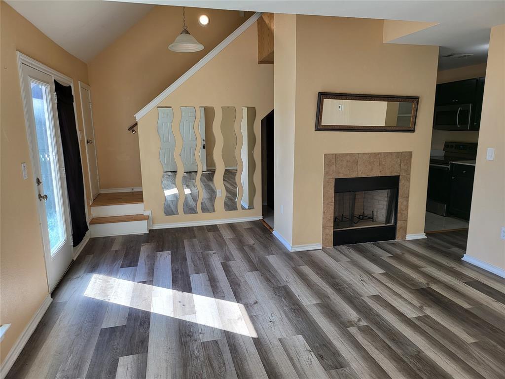 Foto principal - 9837 Walnut St