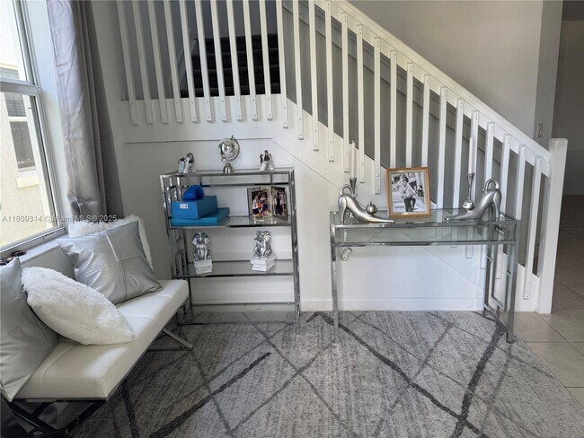 Foto del edificio - 2686 SE 13th Ct