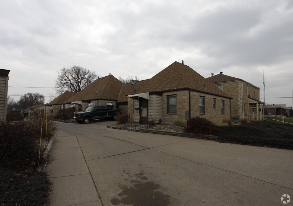 Building Photo - 3016 O St