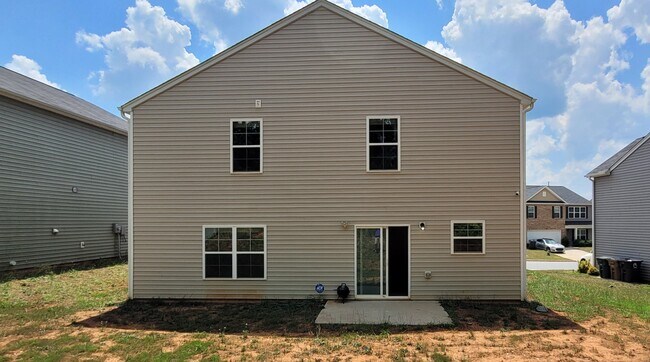 Foto del edificio - 4712 Black Forest Dr