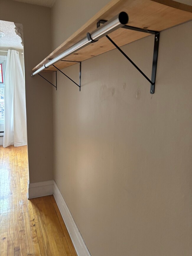 Building Photo - 4405 Rue Garnier