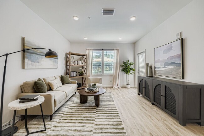 Building Photo - Magnolia at Palm Bay