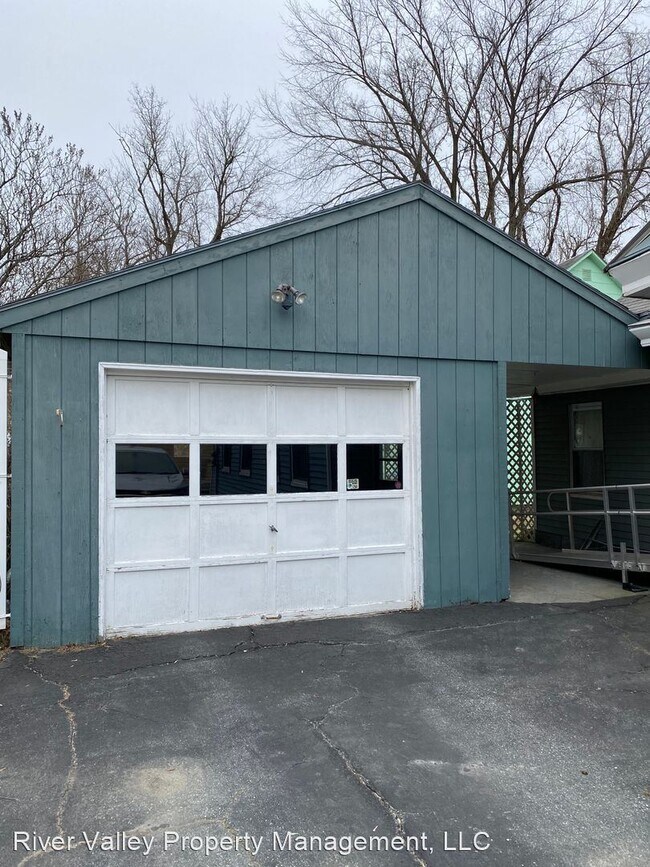 Building Photo - 3 br, 2 bath House - 9 Bridge St