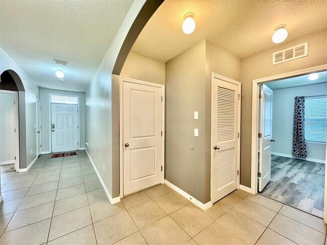 Foto del edificio - 10626 Park Meadowbrooke Dr