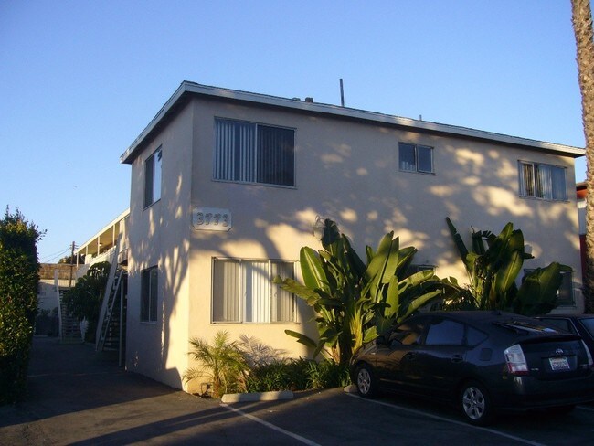 Building Photo - 3773 S Barrington Ave