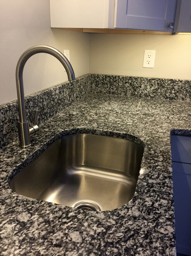 Granite countertops - 2709 W Main St